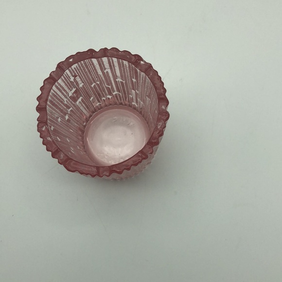 PINK glass vase and small glass cup. - Picture 10 of 12